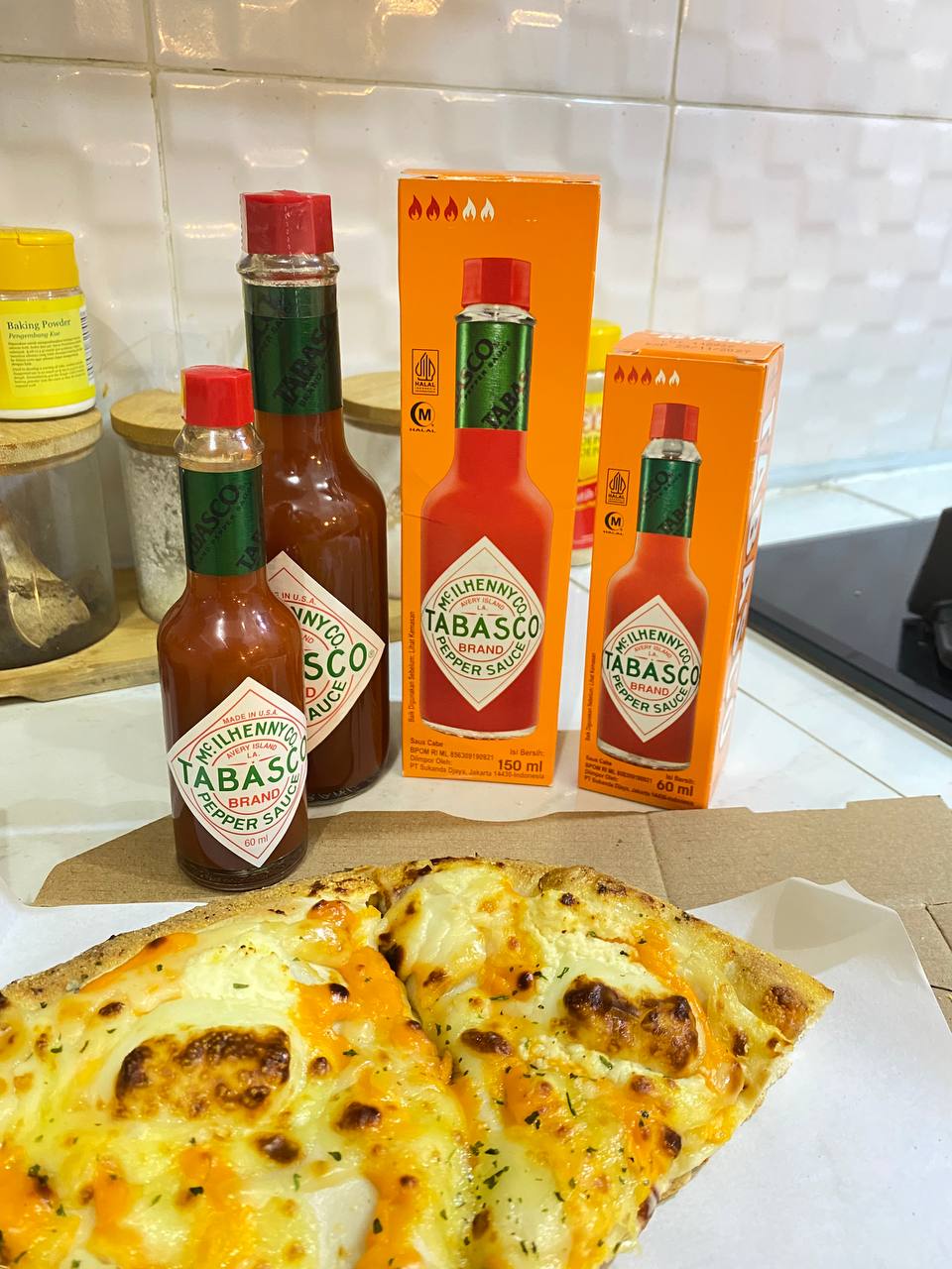 Makan Pizza Di Bulan Pizza Nasional Jadi Spesial Ditemani TABASCO Sauce